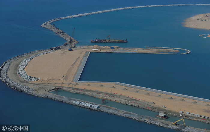 图片默认标题_fororder_（科伦坡港口城）当地时间2019年1月16日，斯里兰卡科伦坡，中斯共同开发的科伦坡港口城项目填海造地工程完工。