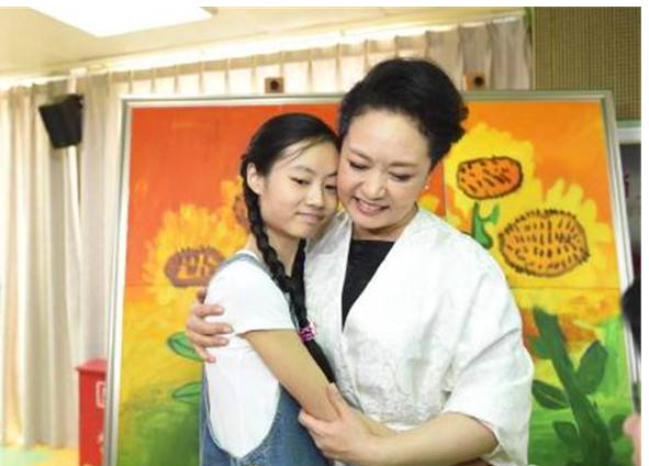 Chủ tịch nước Trung Quốc Tập Cận Bình và Đệ nhất phu nhân “Đại sứ thúc đẩy giáo dục cho trẻ em gái và phụ nữ UNESCO”_fororder_微信图片_20201016102910