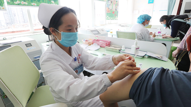 Çin'de grip aşısına talep zirveye ulaştı
