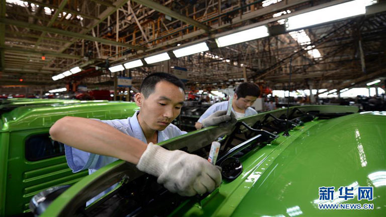 Çin’deki otomobil üretimi ve satışı 25’şer milyon adeti aştı_fororder_qiche-768