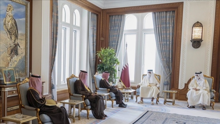Suudi Arabistan Dışişleri Bakanı, Katar Emiri ile görüştü_fororder_4bxzd607b32e371u14y_800C450