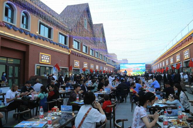 Mahigit 56%, populasyong namumuhay sa mga lunsod ng Xinjiang_fororder_03xinjiang