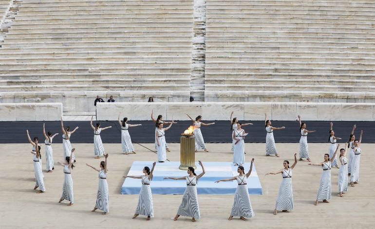 Olimpiyat meşalesi teslim töreni Atina’da düzenlendi_fororder_mesale5