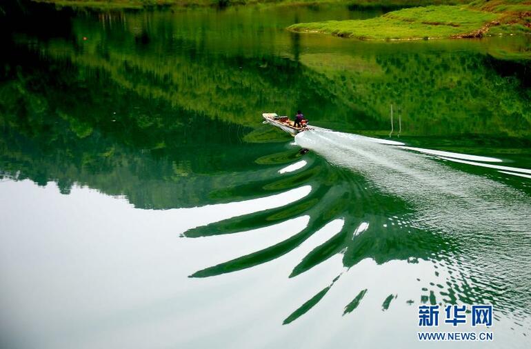 Lijiang Nehri Turistik Bölgesi'nde unutulmaz yolculuk_fororder_src=http___news.xinhuanet.com_photo_2013-04_08_124553522_11n&refer=http___news.xinhuanet