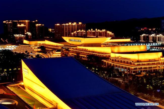 The night view of Banlam Grand Theater and its surrounding area is seen in Xiamen, host city for the 2017 BRICS Summit, in southeast China's Fujian Province.[Photo:Xinhua]