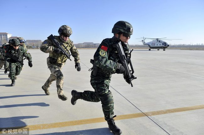 中俄举行联合反恐演练 China and Russia hold joint anti-terrorism training
