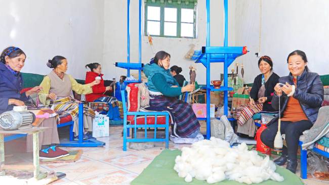 Weaving the tale of poverty alleviation in Tibet