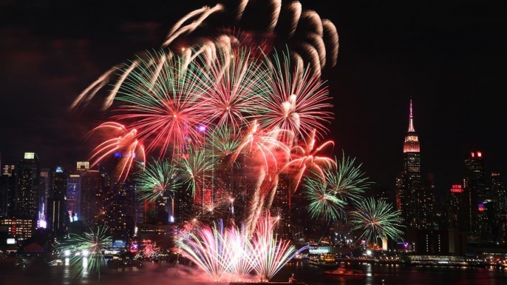 Fireworks light up New York sky to mark Chinese New Year - China Plus