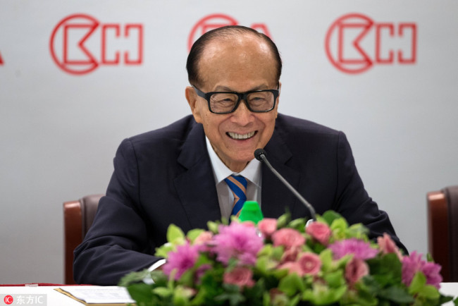 Hong Kong tycoon Li Ka-shing, chairman of CK Hutchison Holdings company, speaks during a press conference to announce the company's annual results in Hong Kong, Friday, March 16, 2018. Hong Kong billionaire Li said Friday he is retiring as chairman of his sprawling conglomerate and handing control to his eldest son. [Photo: IC]