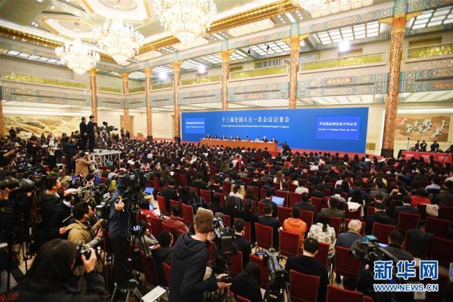 Premier Li Keqiang holds a press conference, taking questions from domestic and overseas journalists, in Beijing, Mar. 20, 2018. [Photo: Xinhua]