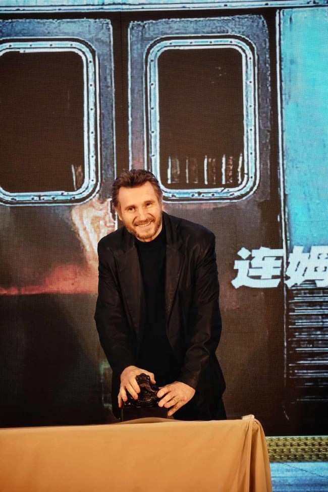 Liam Neeson in Beijing on March 20, 2018 to promote his upcoming thriller.[Photo: China Plus]