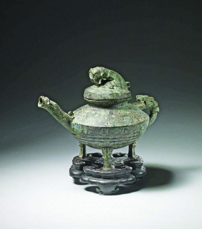A bronze water vessel, known as Tiger Ying, is up for auction in Kent. [Photo: Weibo/China Daily]