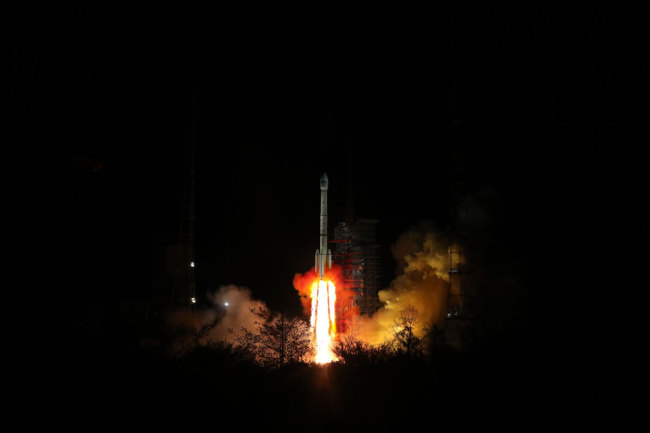 The Long March-3B carrier rocket carrying twin BeiDou-3 navigation satellites lifts off from Xichang Satellite Launch Center in southwest China's Sichuan Province on March 30, 2018. [Photo: China Plus/Li Jin]
