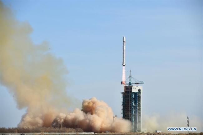 China launches its first seismo-electromagnetic satellite, known as Zhangheng 1 in Chinese, into a sun-synchronous orbit from Jiuquan Satellite Launch Center, in northwest China's Gobi Desert, Feb. 2, 2018. [Photo: Xinhua/Wang Jiangbo]