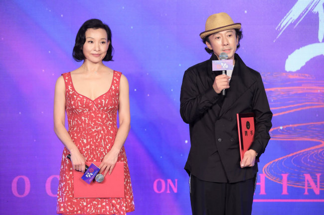 Chinese actress Joan Chen (left)and actor Zhao Lixin (right)attend a press briefing on July 18, 2018 in Beijing, to release details on "Focus on China," a special event at this year's Venice International Film Festival.[Photo: China Plus]