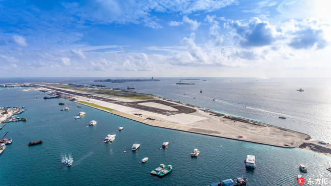 An aerial view of the new runway built by China's Beijing Urban Construction Group at the Velana International Airport in Hulhule Island, Maldives, September 18.[Photo: IC]