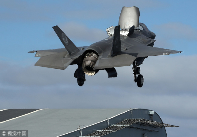 A new F-35B Lightning fighter jet takes off from the deck of the United Kingdom's new aircraft carrier, The HMS Queen Elizabeth at sea in the Atlantic Ocean off the U.S. mid-Atlantic coast, on September 27, 2018. [Photo: VCG]