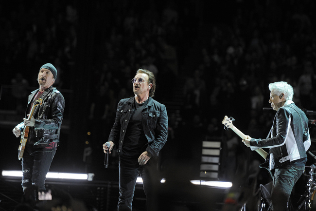 The Edge, Bono and Adam Clayton of 'U2' performing at O2 Arena on October 23, 2018 in London. [Photo：AP]