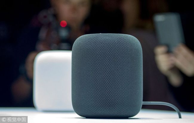 In this file photo taken on June 5, 2017 new Apple HomePod smart speakers are on display during Apple's Worldwide Developers Conference in San Jose, California. [Photo: VCG]