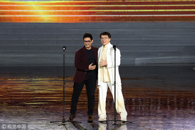 Jackie Chan(right) and Aamir Khan.[File Photo:VCG]