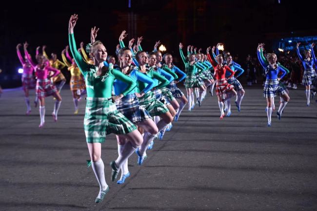 A show from the Royal Edinburgh Military Tattoo at Edinburgh Castle in 2018. [File Photo provided to China Plus]