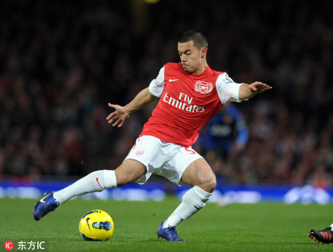 Arsenal's Nico Yennaris plays against Manchester United during their English Premier League soccer match at Emirates Stadium, London, Sunday, Jan. 22, 2012. [Photo: IC]
