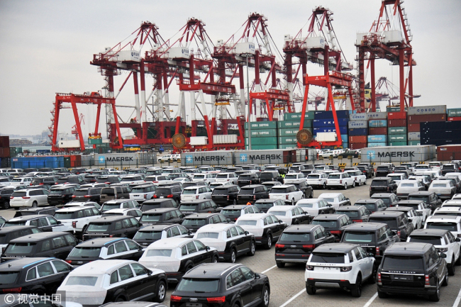 Imported cars stop at the Port of Qingdao on Feb. 23, 2016. [File Photo: VCG]