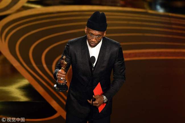 Best Supporting Actor nominee for "Green Book" Mahershala Ali accepts the award for Best Supporting Actor during the 91st Annual Academy Awards at the Dolby Theatre in Hollywood, California on February 24, 2019. [Photo: VCG]