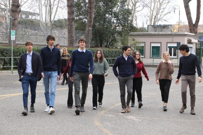 The students of Convitto Nazionale di Roma, a Rome boarding school, recently wrote to President Xi Jinping about their shared hopes for a better future. This undated photo shows the students on campus. [Photo: Yin Xin/CRI]