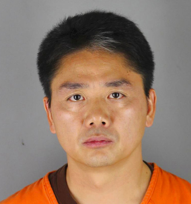 This 2018 file photo provided by the Hennepin County Sheriff's Office in Minneapolis shows Chinese billionaire Liu Qiangdong, also known as Richard Liu, the founder of the Beijing-based e-commerce site JD.com, who was arrested Aug. 31, 2018, in Minneapolis on suspicion of criminal sexual conduct. A woman who said she was raped by Liu filed a lawsuit Tuesday, April 16, 2019, against the billionaire and his company alleging he and other wealthy Chinese executives coerced her to drink during a dinner in the hours before she was attacked. [File photo: AP]