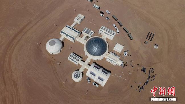 A Mars simulation base debuted in Jinchang, Gansu province on Wednesday, April 17, 2019. Covering 67 square kilometers, the site allows its visitors to get a taste of the Mars living experience. [Photo: Chinanews.com]
