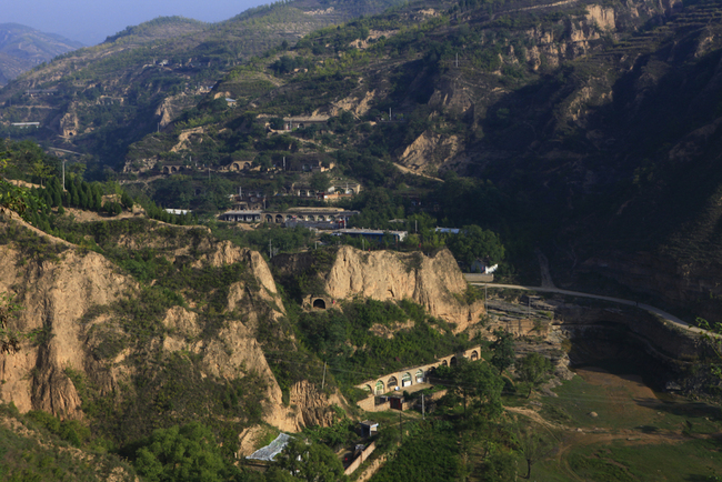 This undated photo shows a view of Liangjiahe Village, Yan'an, northwest China’s Shannxi Province. [File Photo: IC]