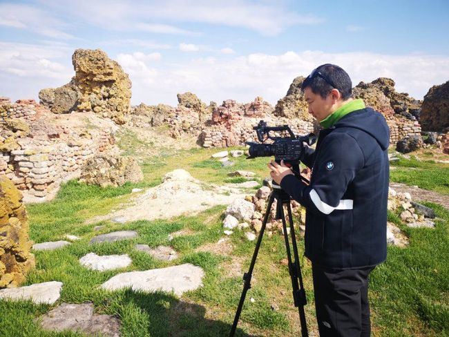 A camera crew of China Media Group is in Turkey for documentary shooting. [Photo: CCTV]