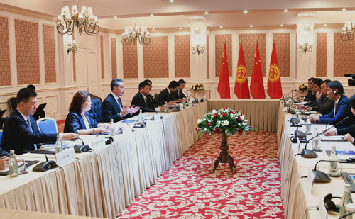 Chinese State Councilor and Foreign Minister Wang Yi holds talks with Kyrgyz Foreign Minister Chyngyz Aidarbekov in Bishkek, Kyrgyzstan on Tuesday, May 21, 2019. [Photo: fmprc.gov.cn]