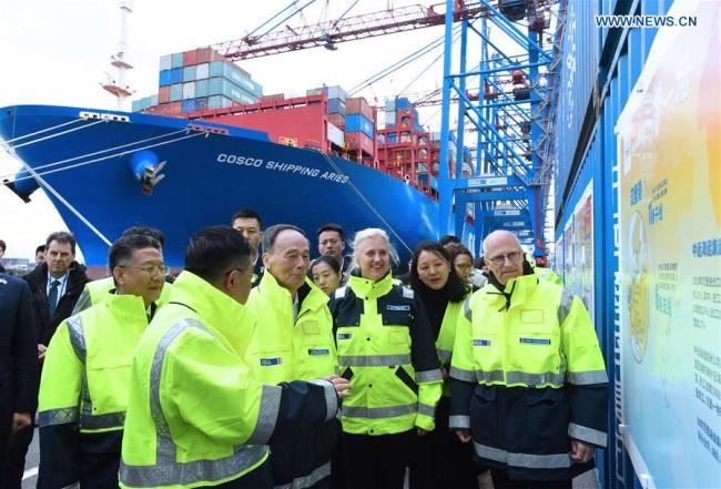 Chinese Vice President Wang Qishan visits the port of Hamburg on May, 30, 2019. Wang Qishan paid a visit to Germany from Thursday to Sunday at the invitation of the German Federal Government. [Photo: Xinhua/Rao Aimin]