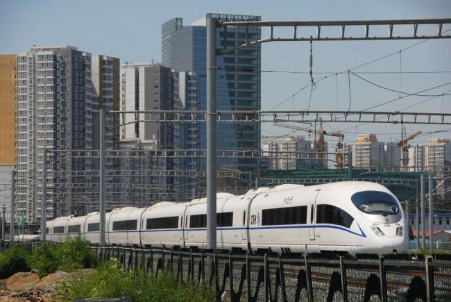 The Beijing-Tianjin intercity high-speed railway, opened in August, 2008, ushered in a new era of building brand new, high-standard fast railways across China. [Photo: vcg.com]