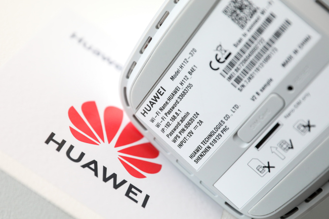 A 5G router manufactured by Huawei at a news conference announcing the rollout of the provider Everything Everywhere's commercial 5G network in London on May 22, 2019. [File Photo: VCG]