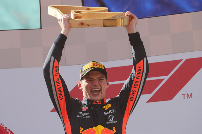 Max Verstappen of Red Bull Racing celebrates after winning the Austrian Grand Prix in Spielberg, Austria on Jun 30, 2019. [Photo: IC]