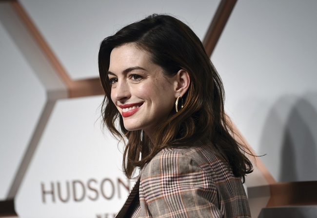 Actress Anne Hathaway attends the grand opening of the Shops & Restaurants at Hudson Yards on Thursday, March 14, 2019, in New York. [Photo: IC]