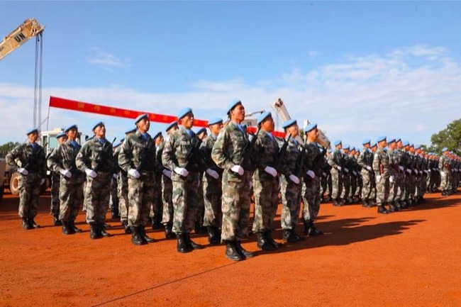 Members of the 9th Chinese peacekeeping medical and engineer detachments to South Sudan attend an awarding ceremony held by the United Nations Mission in South Sudan in Wau, South Sudan, on Tuesday, August 6, 2019. They were conferred the United Nations Medal of Peace. [Photo: Provided to China Plus]