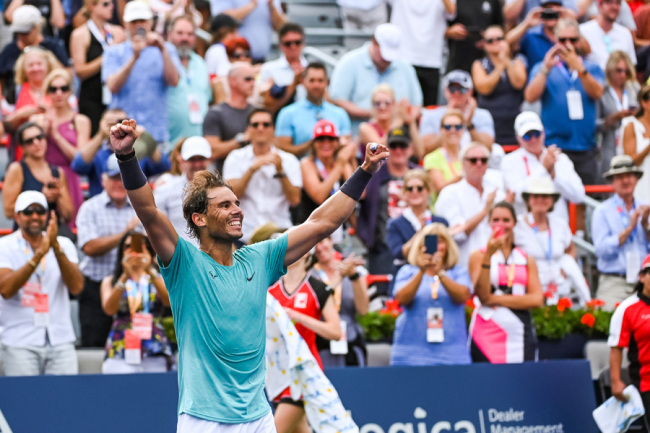 Rafael Nadal (ESP) salutes the crowd after winning the ATP Coupe Rogers final match on August 11, 2019 at IGA Stadium in Montreal, QC. [Photo: IC]