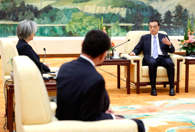 Chinese Premier Li Keqiang meets with visiting Japanese Foreign Minister Taro Kono and ROK Foreign Minister Kang Kyung-wha in Beijing on August 22, 2019. [Photo: gov.cn]