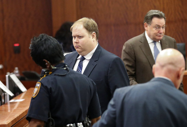 Ronald Haskell, center, appears in Judge George Powell's courtroom for his capital murder trial in the 2014 massacre of a Spring family Tuesday, Aug. 27, 2019, in Houston. [Photo: AP]