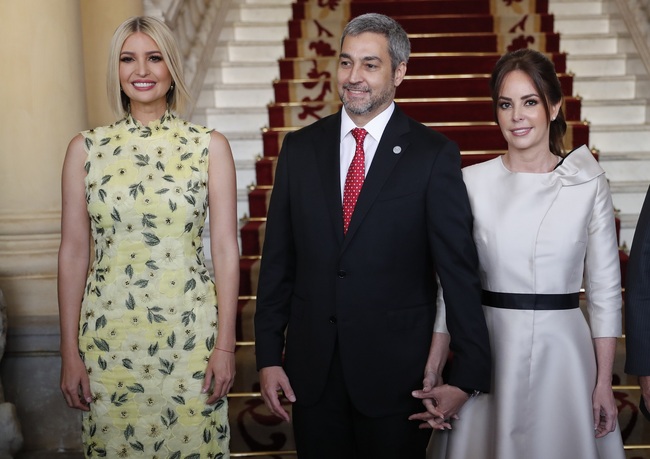 Ivanka Trump, President Donald Trump's daughter and White House adviser, Paraguay's President Mario Abdo Benitez and first lady Silvana Lopez Moreira, pose for photos at Presidential Palace in Asuncion, Paraguay, Friday, Sept. 6, 2019. [Photo: IC]