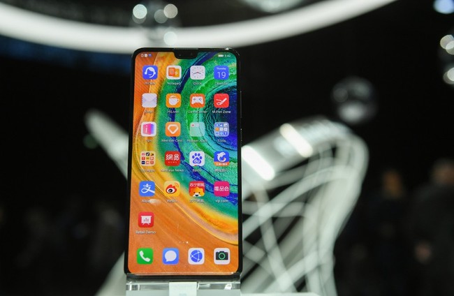 Huawei's "Mate 30 Pro", the latest smartphone by the Chinese tech giant Huawei is displayed after a presentation to reveal Huawei's latest smartphones "Mate 30" and "Mate 30 Pro" in Munich, Germany, September 19, 2019. [Photo: AFP/Christof Stache]