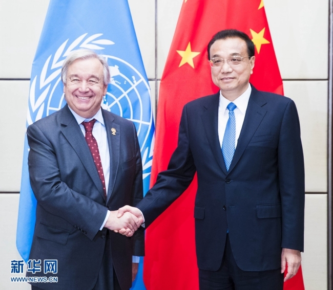 Chinese Premier Li Keqiang meets with United Nations Secretary-General Antonio Guterres on Sunday, November 3, 2019 in Bangkok, Thailand. [Photo: xinhua] 