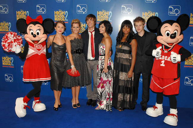 The cast arriving at the premiere of High School Musical 2 at the Vue Cinema at the O2 Dome, London. [Photo: VCG]