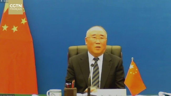 Na snímku je pan Xie Zhenhua, zvláštní poradce pro záležitosti změny klimatu při čínském ministerstvu ekologie a životního prostředí.