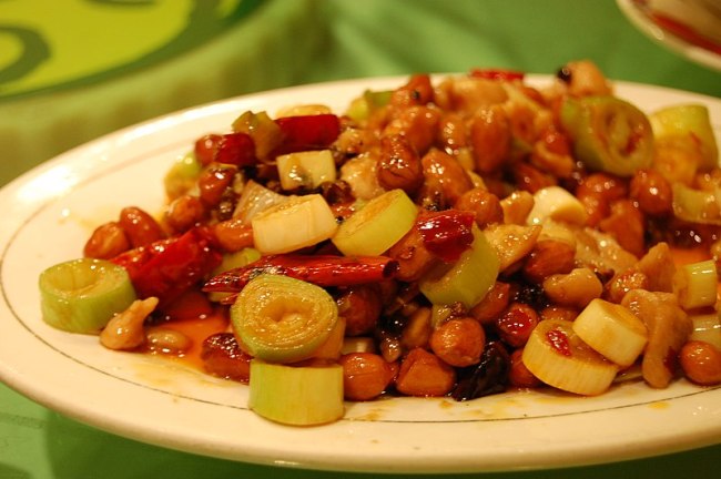 Kuřecí Kung pao patří mezi osm nejfrekventovanějších jídel čínské kuchyně