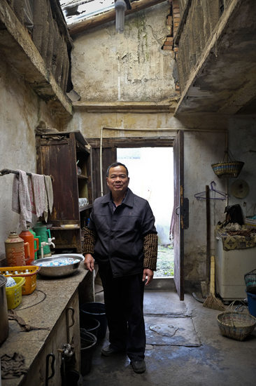 Tu Yuanqing má svou rodinnou čajovnu ve vesnici Maming, která je vzdálená třicet minut jízdy od starobylého vodního okresu Wuzhen. [Fotografie: Alywin Chew / deník China Daily]